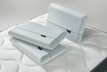 Load image into Gallery viewer, Breeze Ultimate Comfort Zero Pressure Memory Foam Pillow
