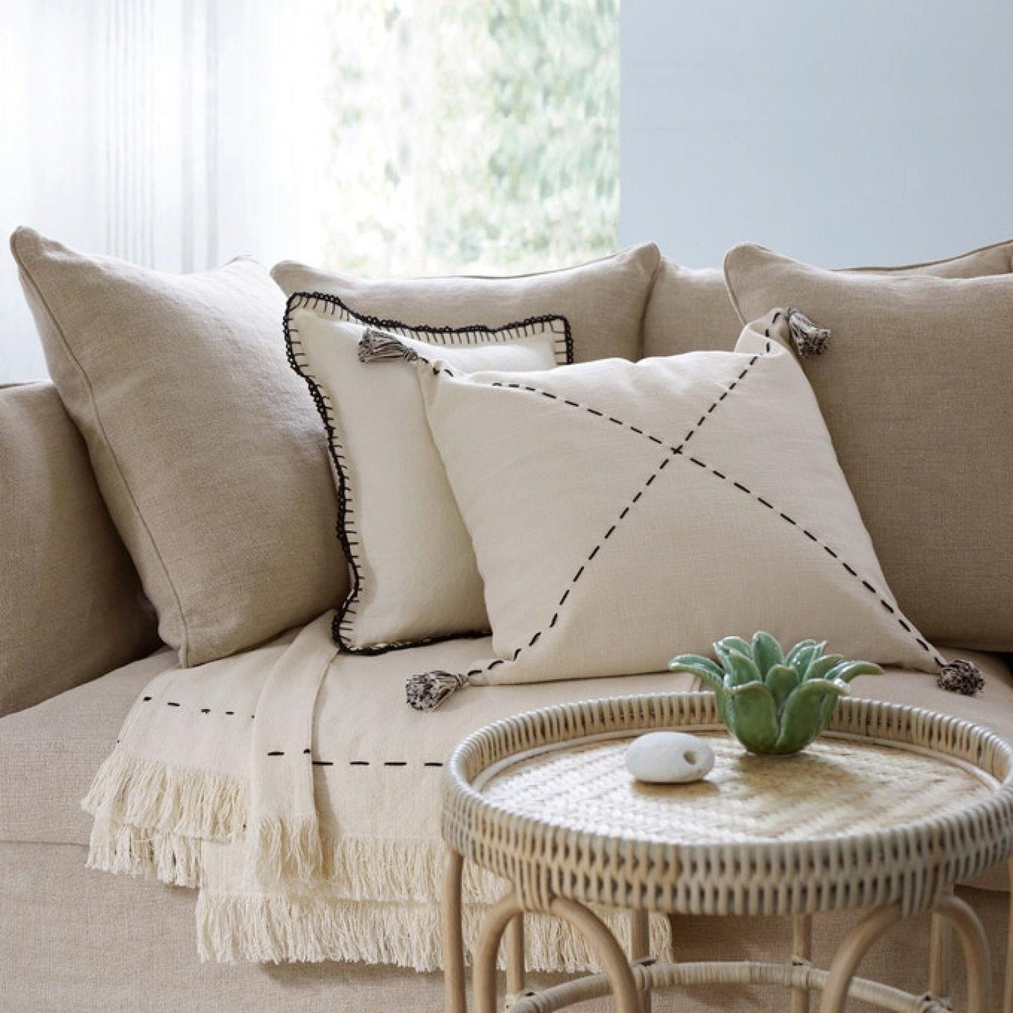 Breeze Viera D45 Natural Rattan Tray Top Side Table Bedside.
